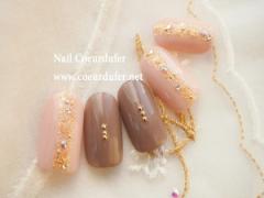 見た目が暑いのはまだつらい…秋に楽しむ大人ネイルのポイント