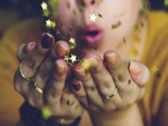 普通のラメじゃない！セクシー＆ゴージャスなグリッターネイルのやり方