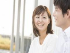 「俺に気があるかも！」男性が脈あり判定する女子の言動・4選