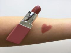 いつまで保守的でいるつもり？まるで悪女のような魅惑色“赤茶ルージュ”を徹底分析