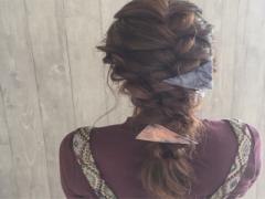 ポニーテール×スカーフで作る簡単可愛いヘアスタイル♡