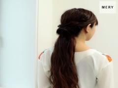 後ろ姿までかわいくなくちゃ♡大人気ポニーテールヘアアレンジで華やかに