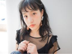 大人になっても可愛くいたい♡ショートバングで抜け感重視のおしゃれヘアに