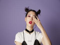 いつものメイクにちょい足しするだけ！三吉彩花のハロウィンメイクHow to