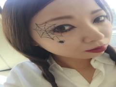 手持ちコスメでも簡単にできる♡ハロウィン定番「白塗りメイク」のポイント4つ