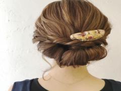 今日はちょっと特別な日かも…！そんな時はアップヘアスタイルでおめかし♡