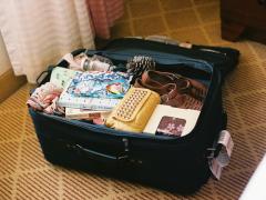 荷物の少なさはモテと比例。みんながやってる鞄の中身を減らすアイディア5選