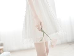 秋冬服の香水の残り香問題を大解決！吹きかけない香水がニットの季節の新定番♡