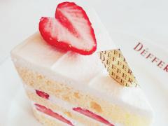 とろけるようなスイ～ツ感♡甘党派「ショートケーキgirl」で王道モテ女を目指す4point