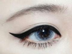 シンプル〜アートまで！アイラインを使った、ハロウィンEyeメイク15連発♡