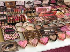持ってるだけでテンション上がる。女子力up間違いなしコスメCollection