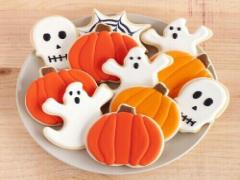 私服ハロウィンを本格化！シンプル仮装を格上げする3つの小道具ネイル