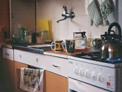 意外と見られる食事中の指先。ご飯をちょっぴり美味しくする3つのネイル