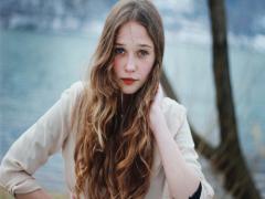 コテで魅せる！ボリューム命のうるるん艶々ウェーブヘアのやり方♡