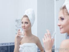 水素水は科学的な効果がない？美女が飲む水の真実が明らかに