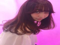 毛先パーマで雰囲気づくり！たったそれだけでガラリとイメチェン？