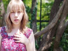 ”外国人風スタイル”の落とし穴。まつげで表現する色素薄めな透明感