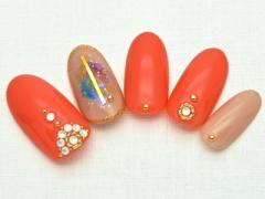 トレンドのテラコッタカラーの秋ネイル 【tricca】