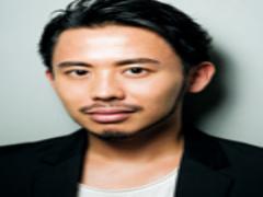 骨格矯正メイクでフェースラインをキュッ。美人小顔の作り方