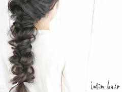 くるりんぱの応用で完成！ダウンスタイルの簡単ヘアアレンジ