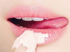 新婚活リップ？MAQuillAGE「ウォータリールージュ」で色気を出しちゃおう♡