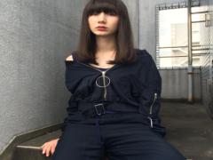 暗くなりすぎる黒髪もアッシュで解決！ぱっつん&amp;かきあげバング大調査