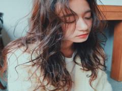 小顔美人は、〇〇が長いって本当？自力で首を細く長～くする3つの方法