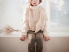 ポッとした火照りが愛らしい♡もこもこ冬コーデに映える“赤みメイク”HOW TO