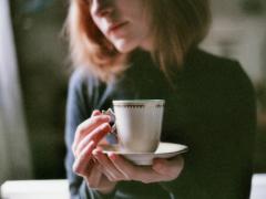 大人にも煌きを。＋キラキラシャドウで叶える3つのときめきメイク