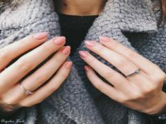 爪先から冬を先取り♡働く女子におすすめしたい、オフィスネイルデザイン