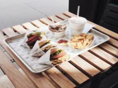 たまにはガッツリいきたい！一度は必ず行きたい都内ハンバーガー店4選