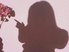 そろそろ目で追いたくなる色っぽさが欲しい。男女ともに魅かれる妖艶な女の秘訣