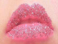 美人遠のく“曖昧リップライン”、そのままにしておくの？唇の輪郭のぼやけを直す方法