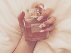 印象に直結するのは、見た目だけじゃない。なりたい雰囲気別“香水”選びのすゝめ