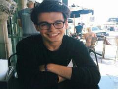 好きだったあの人に綺麗になった私を見て欲しい。成人式は本物の花でヘアアレンジを