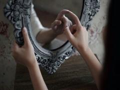 大人っぽさとは？ヘアアレンジでもう子どもっぽいなんて言わせない！