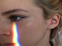 ぱっちりEYEを夢見る女の子へ。まつげ美容液の使い方はあっていますか？