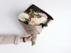 どんな風に贈ろう？プレゼントだけじゃなく、ラッピングにも心を込めて♡