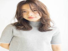 センターパートが気になる！センターパートで大人オシャレモードに切り替えましょう