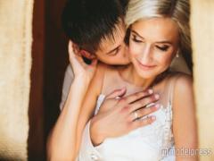 フェロモンがあふれる「美デコルテ」の作り方