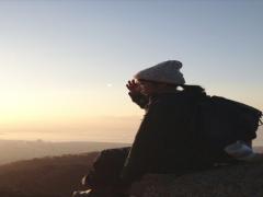 ＜ロングさん向け＞冬のマストアイテム：ニット帽で可愛いヘアアレンジ特集5選