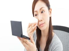 乾燥肌の方におすすめの正しい化粧直し 大切なのは適切な保湿ケア