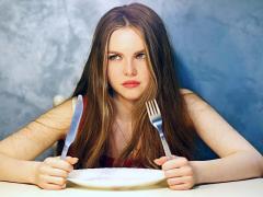 なぜ食べ過ぎちゃう？「過食」のメカニズムを知ってダイエットを成功させよ！