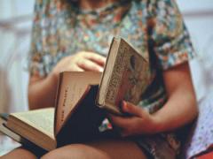 それはアイデアと時間のプレゼント。文学少女が贈る、小説世界体験ツアー