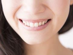 目立ってるかも！唇まわりにできる小ジワのケア方法