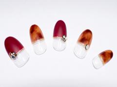 大人の上品さが漂うべっ甲デザインネイル 【EARTH】