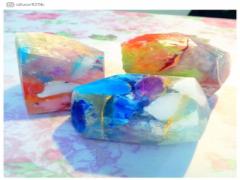 チンしてつくれる！本物の宝石のような美しさ「宝石せっけん」