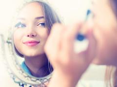 ショック！気がつけば「ほうれい線」が…。簡単にカバーできるメイク術