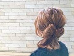 クリスマスに最適！大きめなリボンヘアアレンジがかわいい