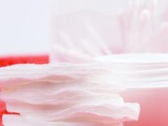 正しいポイントメイク落としの方法